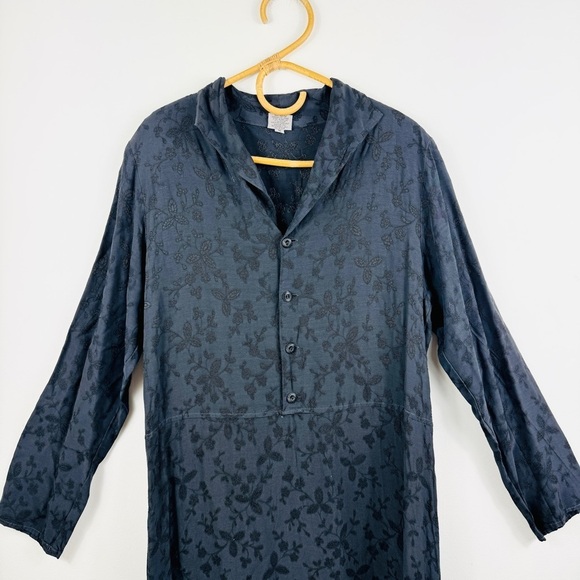 CP Shades black Embroidered Textured Floral midi dress - Picture 7 of 12